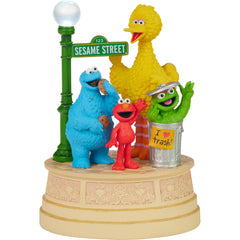 Sesame Street Friends Make The World Go Around LED Musical