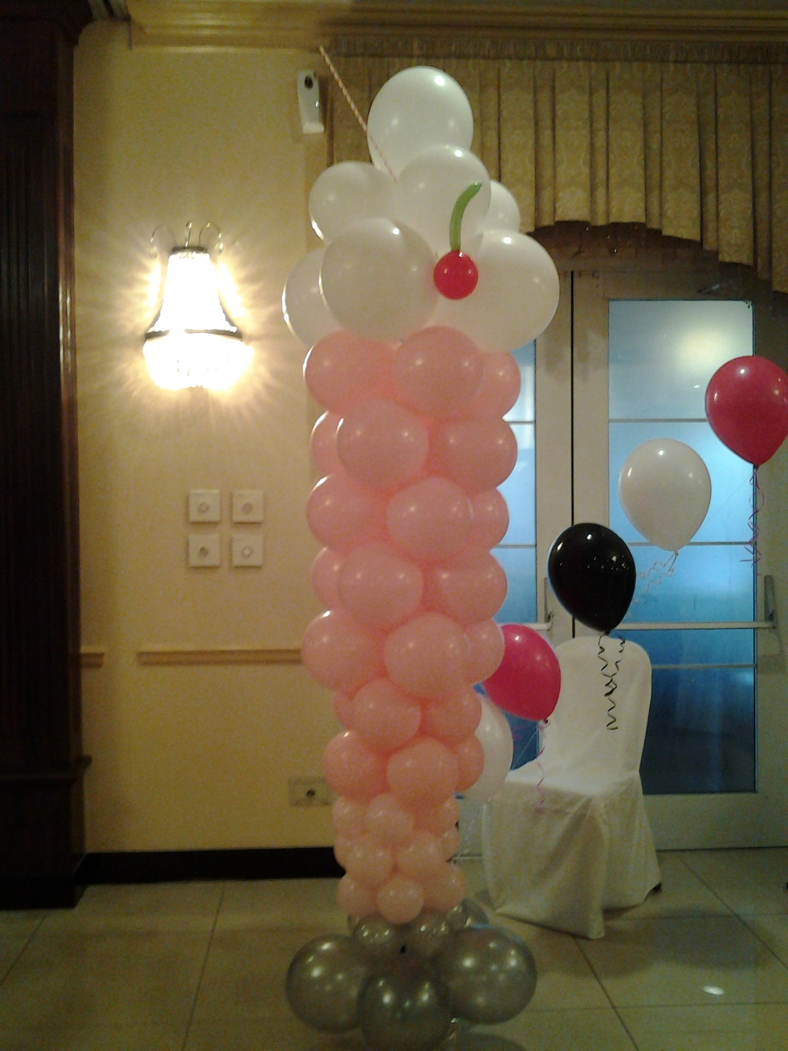 Same Day Balloon Decor Delivery Near Me. Make An Order & Pay Online